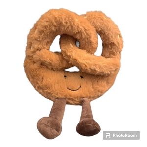 NWOT Pretzel Plush Food Toy 8"